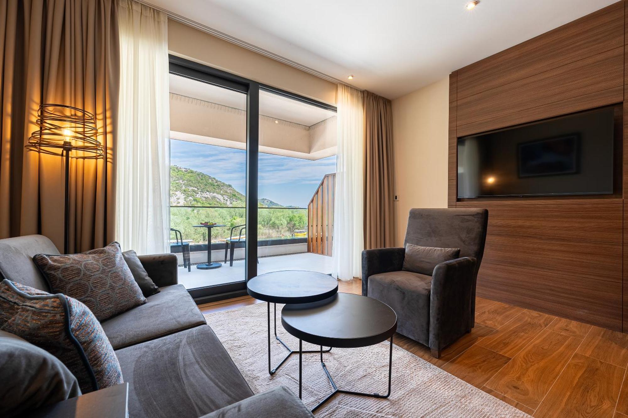 Hotel De'Andros Virpazar Esterno foto